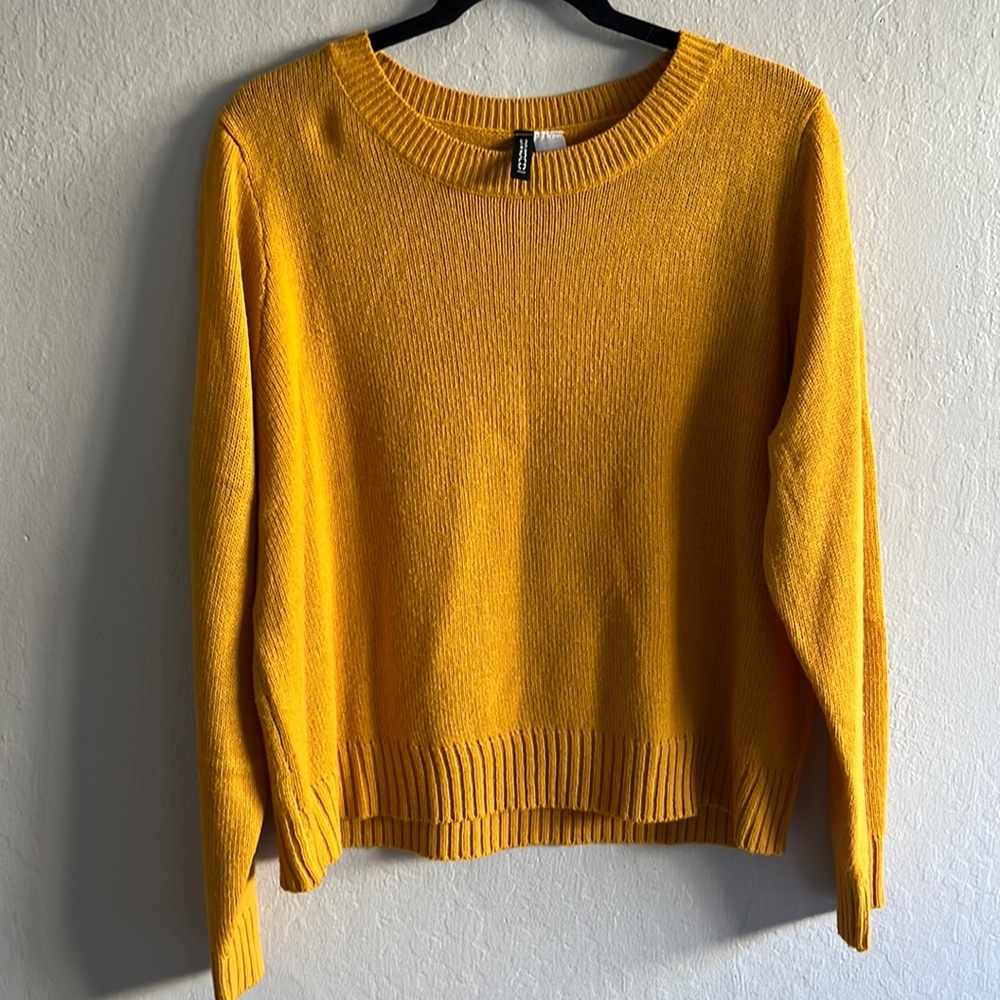 H&M divided knitted sweater